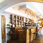 Western Le Bristol 酒店