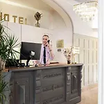 Western Le Bristol Szálloda 3*
