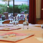 Western Le Bristol Otel 3*