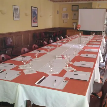 Western Le Bristol ホテル 3*