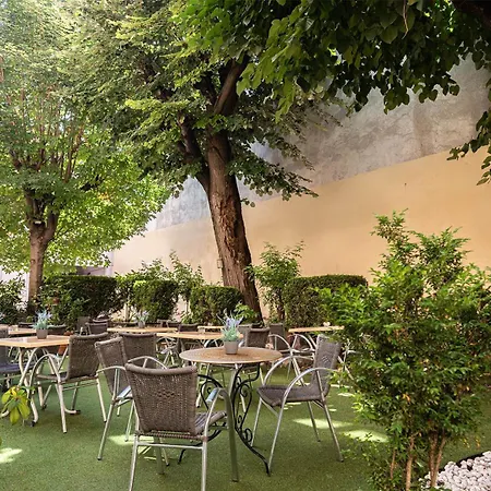 Hôtel Bristol, Le Puy-en-Velay Hotel Le Puy-en-Velay