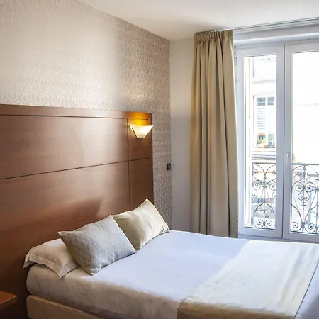 ホテル Western Le Bristol Le Puy-en-Velay