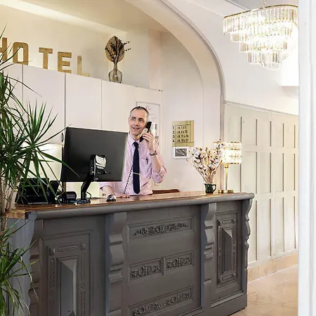 Western Le Bristol فندق 3*