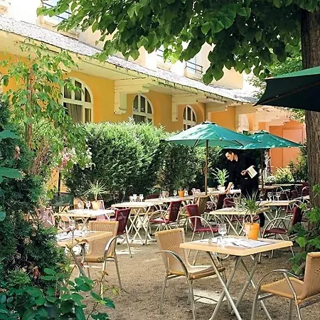 Hotel Western Le Bristol 3*