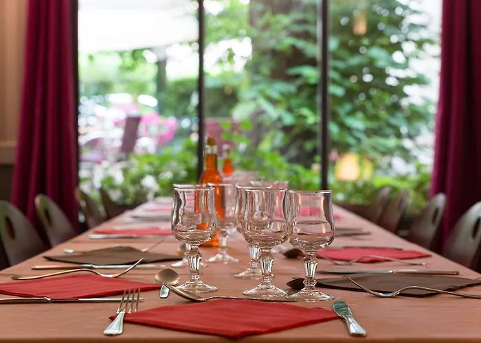 Western Le Bristol Hotel 3*