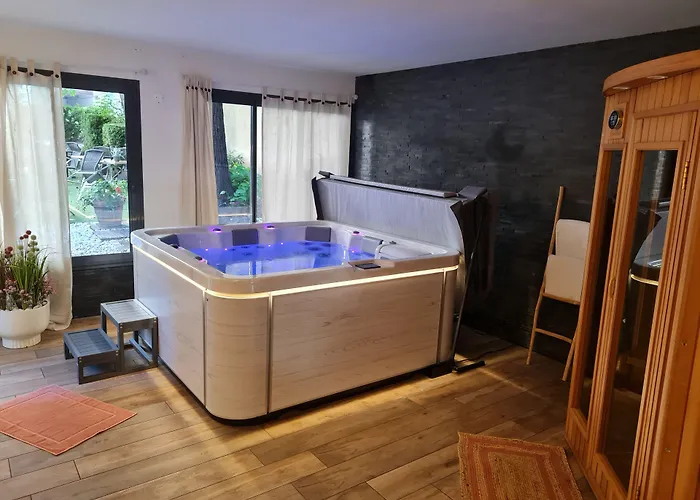 Western Le Bristol Hotel 3*