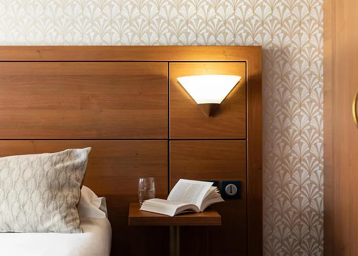 Western Le Bristol Hotel 3*